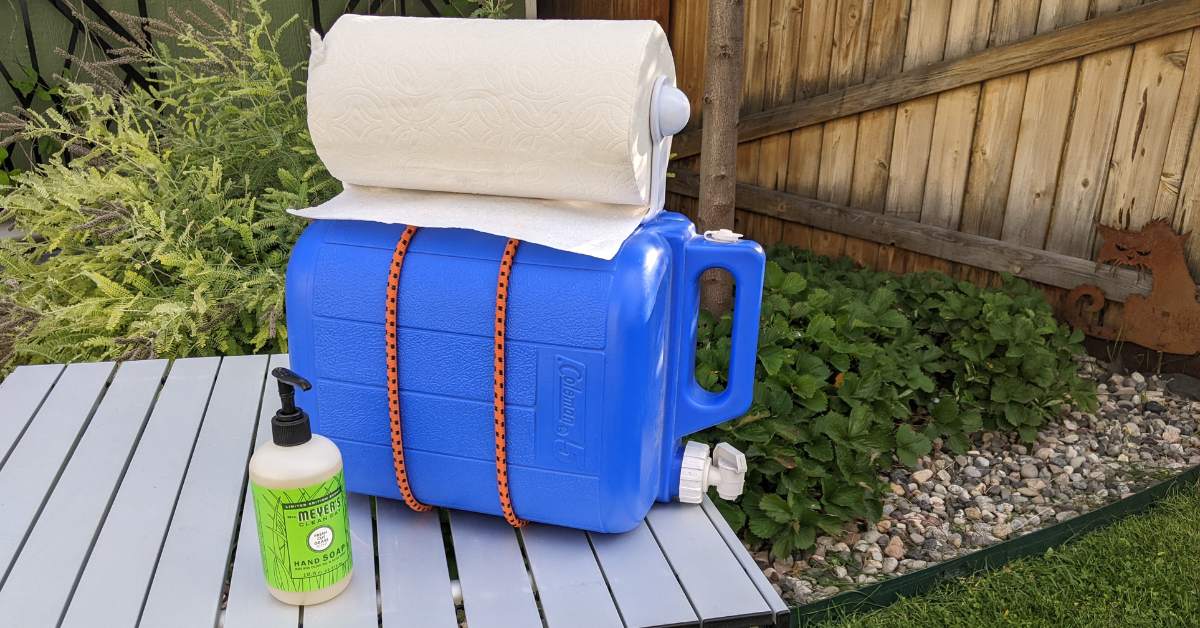 Hand washing station self-built Hand washing station self-built