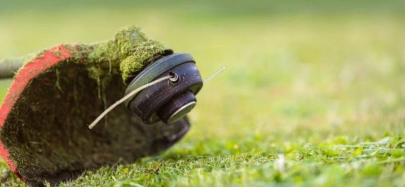 close up of weed wacker blade