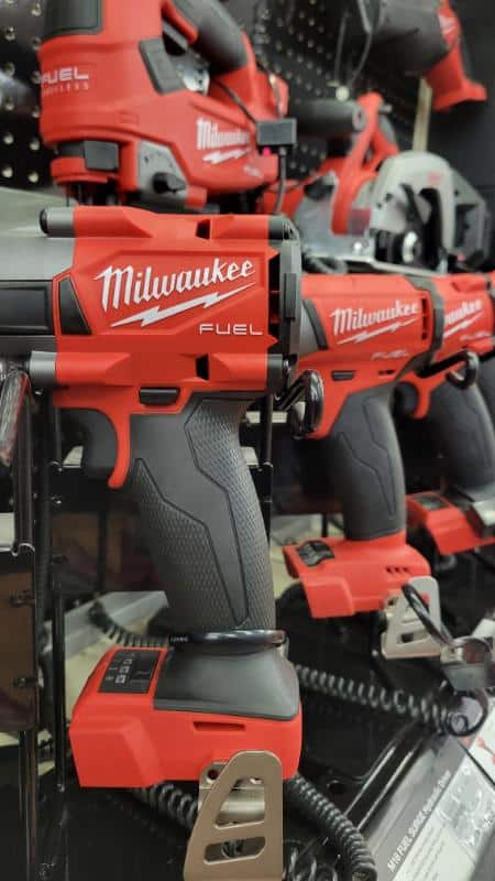 Milwaukee Power Tools