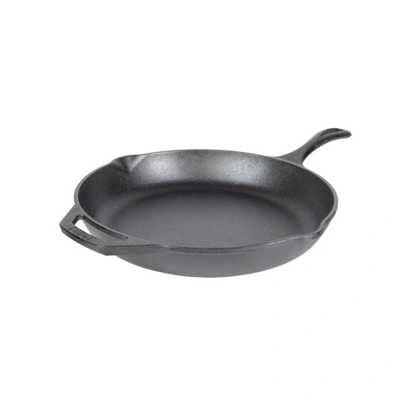 lodge cookware for outdoor adventures