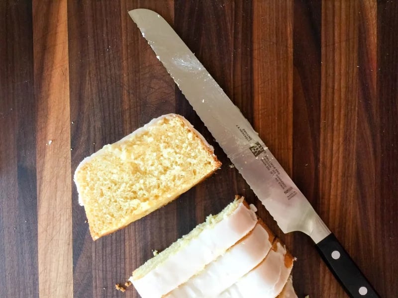 ZWILLING Pro 9in Bread Knife