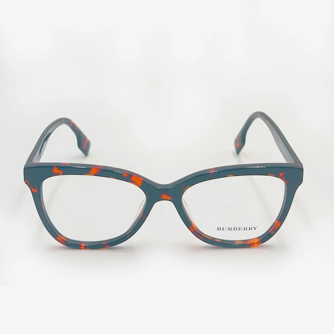 Lunette Burberry – Élégance et Luxe Intemporel