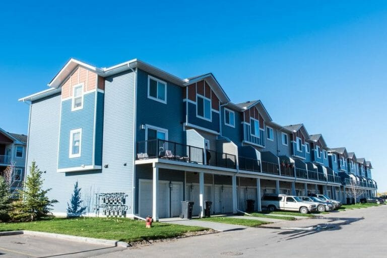 09_28_2015_High_River_Townhomes-22 600px