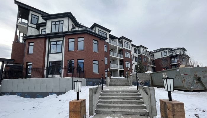 Scabaro a building with snow on the ground