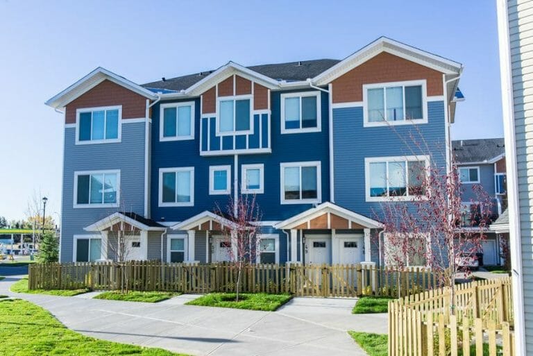 09_28_2015_High_River_Townhomes-15 600px