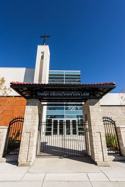 09_22_2015_St_Vincent_Liem_Church-17 600px