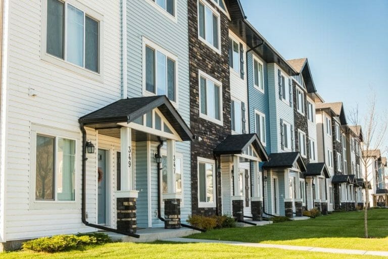 09_29_2015_Tara_Lake_Townhomes-3 600px