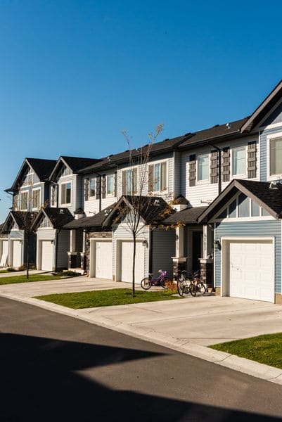 09_29_2015_Tara_Lake_Townhomes-31 600px