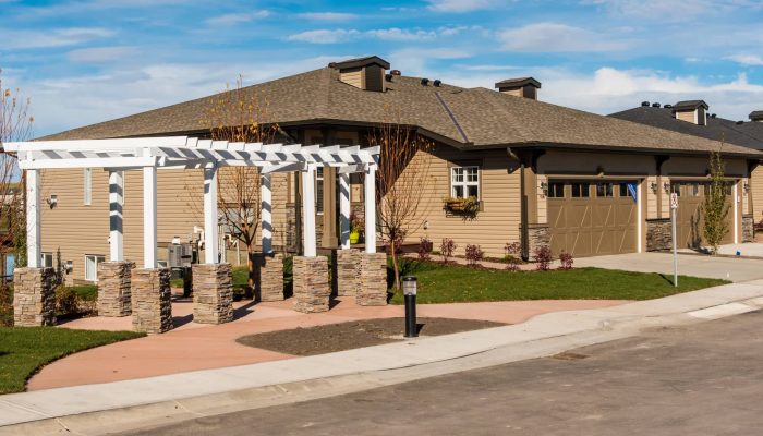 Chinook_Winds a house that is parked on the side of a road