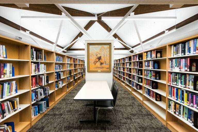 10_22_2015_High_River_Library-22 600px