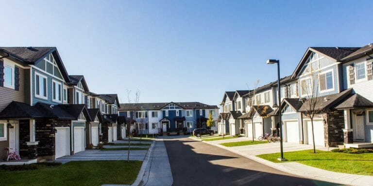 09_29_2015_Tara_Lake_Townhomes-35 600px