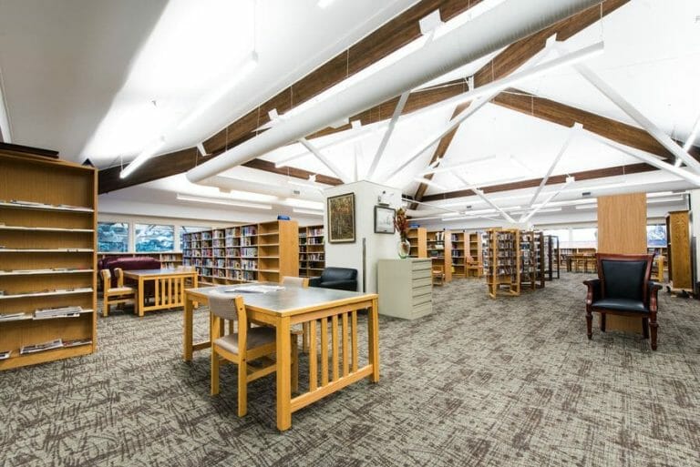 10_22_2015_High_River_Library-18 600px