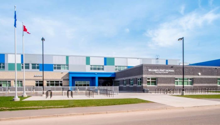 William-D.-Pratt-School-Royal-Oak a building that has a sign on the side of a road