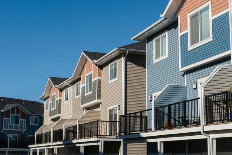09_28_2015_High_River_Townhomes-54 600px