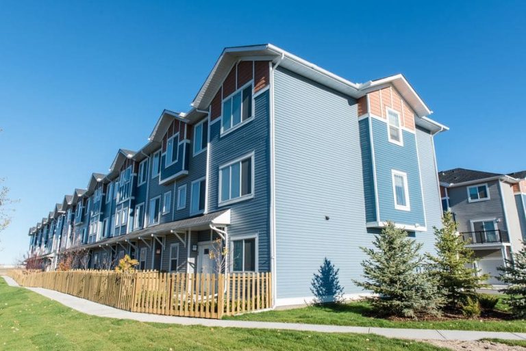 09_28_2015_High_River_Townhomes-26 600px