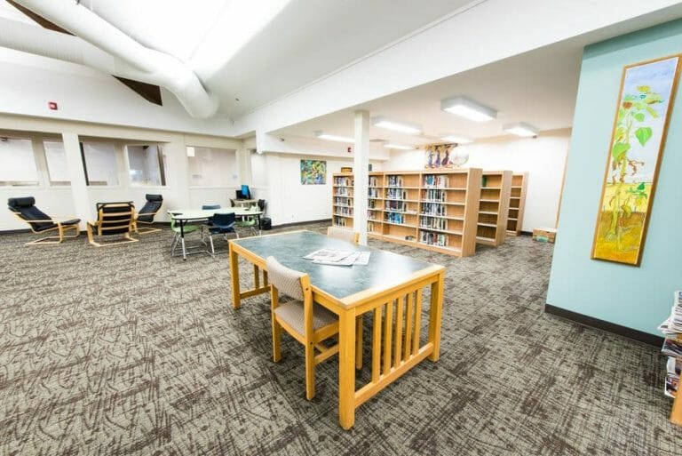 10_22_2015_High_River_Library-35 600px