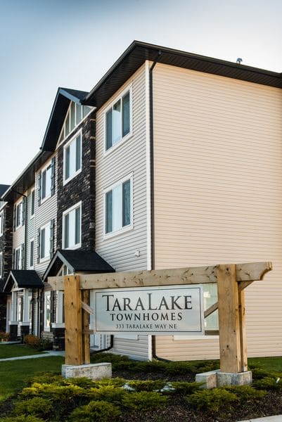 09_29_2015_Tara_Lake_Townhomes-9 600px