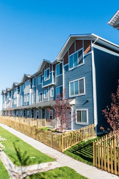 09_28_2015_High_River_Townhomes-41 600px