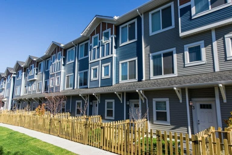 09_28_2015_High_River_Townhomes-48 600px