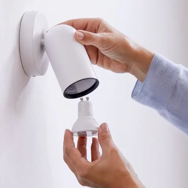 Ampoule led Wiz connecté Wifi GU10 5w 345lm (RGB+CCT) – Image 2