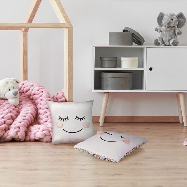 Coussin Pompon Fille M8