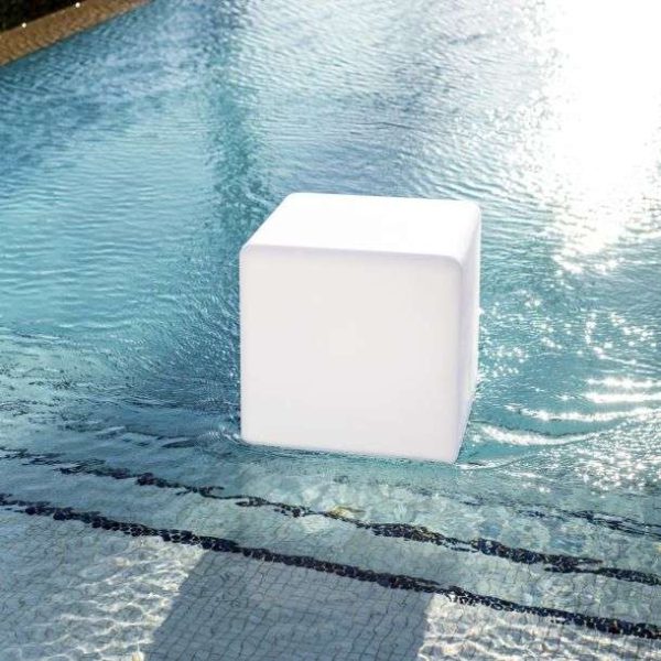 Cube lumineux CUBE en polyéthylène blanc – Image 4