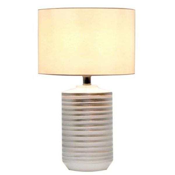 Lampe à poser STRAYE (H50cm) en céramique blanc/argenté avec abat-jour en tissu blanc – Image 5