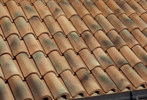 Țigla ceramică pentru acoperiș FBM Coppi Rosso Anticata