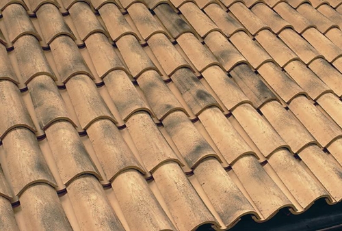 Țigla ceramică pentru acoperiș FBM Coppi Siena Invecchiato