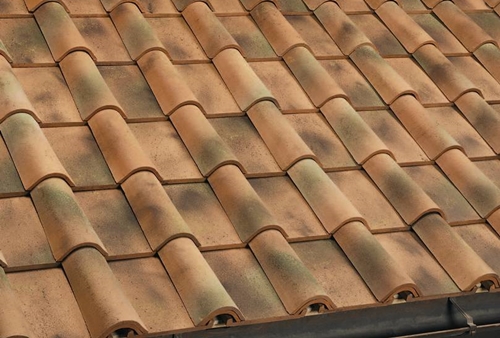 Țigla ceramică pentru acoperiș FBM Tegole Romane Piane Invecchiata