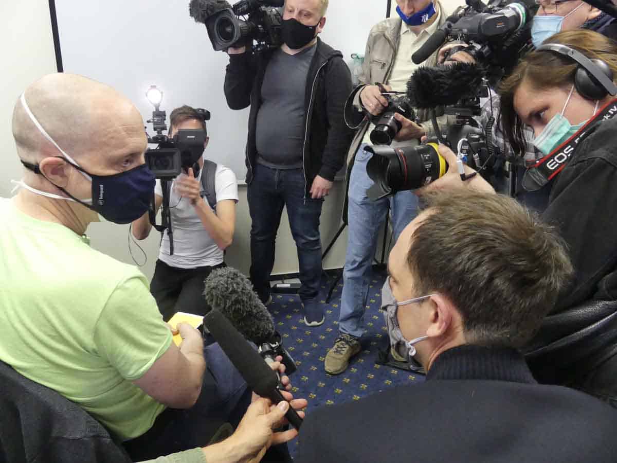 Impfreise Russland nach Moskau/Russland
Uwe Keim von der Presse umlagert