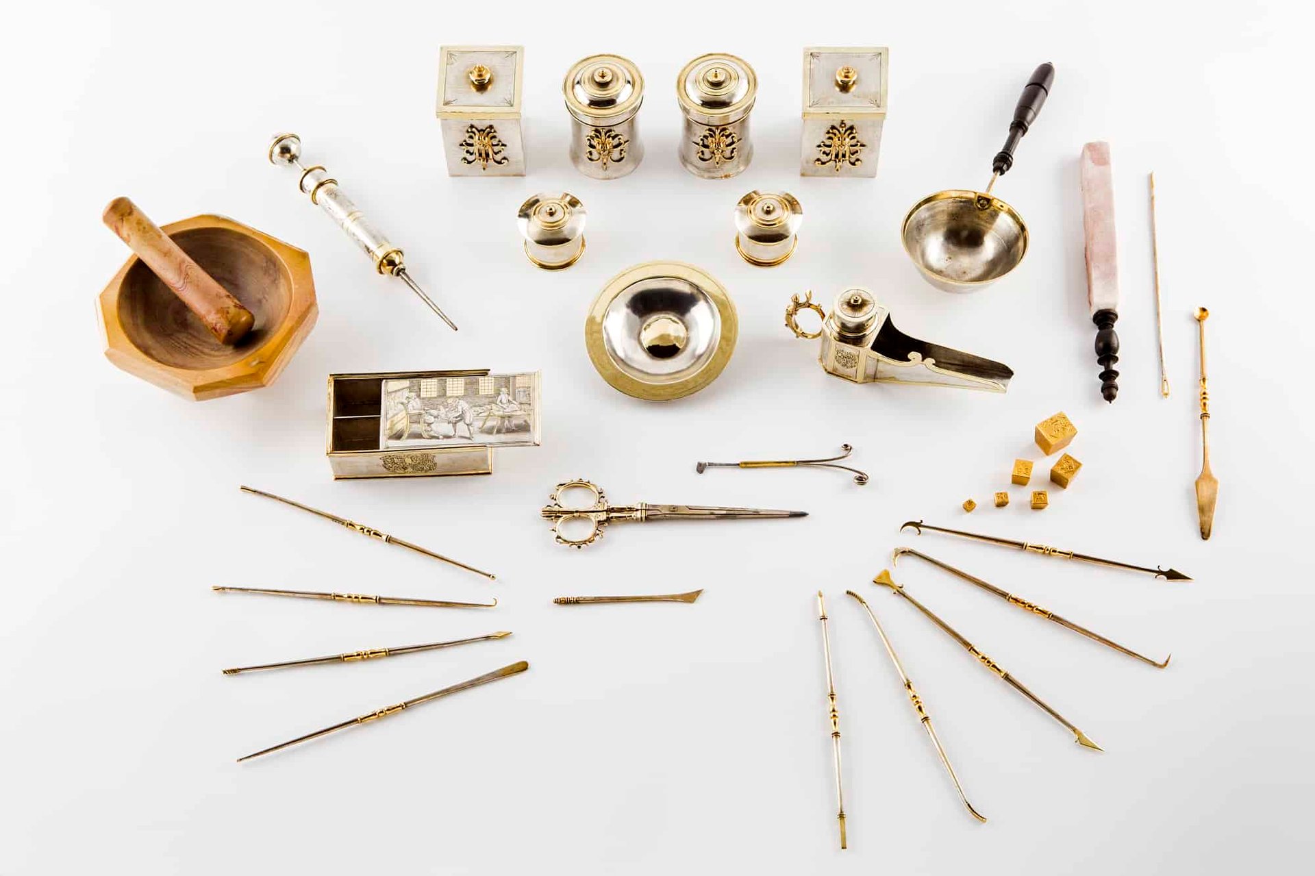 Zwerggott Bes – Beschützer bei Schwangerschaft und Geburt Badergerätschaften aus dem Pommerschen Kunstschrank