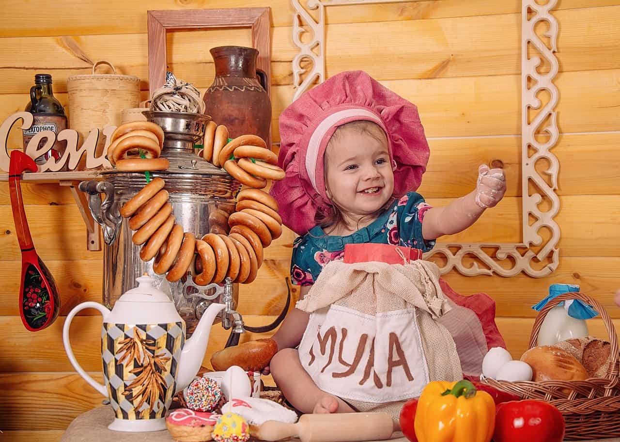 Natürlich gesund Menschen Familie Küchenjunge BabyMenschen Familie Küchenjunge Baby