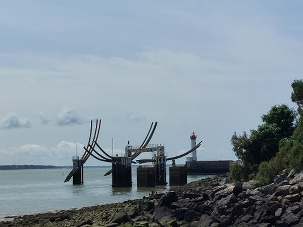 Denkmal zur Abschaffung der Sklaverei von Jean-Claude Mayo