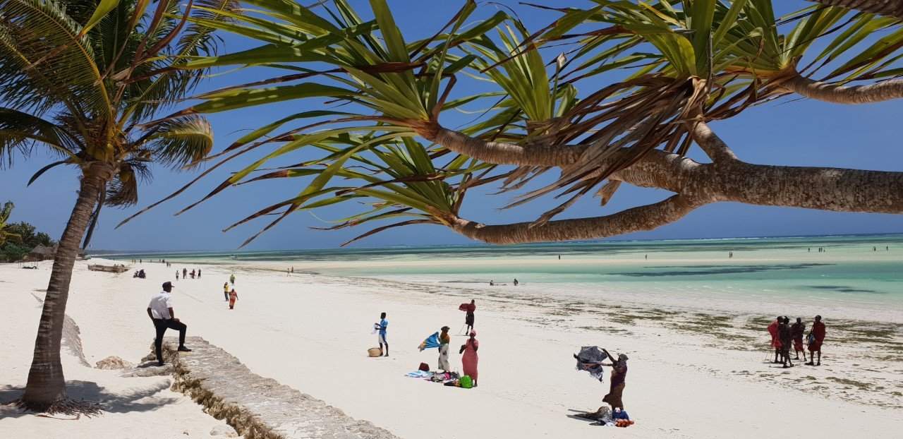 Schulferien 2020/2021 Sansibar - Foto Adeba