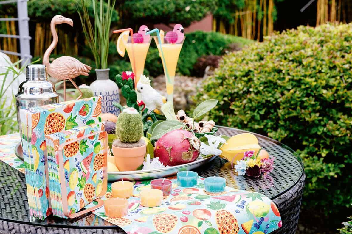 Sag es durch die Servietten Alpenland Deko Vertrieb GmbH Amselweg 6 83071 Stephanskirchen Tel: +49 8031-80 999 89 Fax: +49 8031-74 57 Mobil: +49 170 - 8149457 info@motivservietten.de www.motivservietten.de Geschäftsführer: Johannes Baumgartner Handelsregister Traunstein HRB 4431