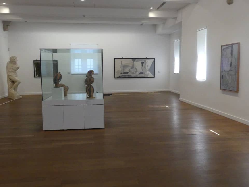 Das große Atelier von Picasso im Turm des Schlosses © Succession Picasso 2023.