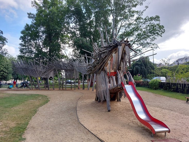 Drachenrutsche von Kinya Maruyama