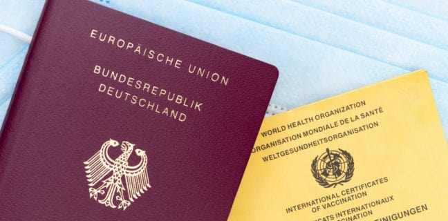 Erstimpfung mit BioNTech ist eine vollständige Impfung, wenn Du AstraZeneca bekommen hast Impfpass kaufen, astrazeneca, reisepass, impfpass, impfung