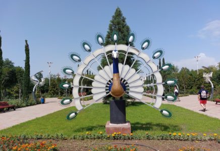 Video Duschanbe Dushanbe ist eine grüne Stadt mit vielen Parks und Springbrunnen. Foto: Dr. Ronald Keusch