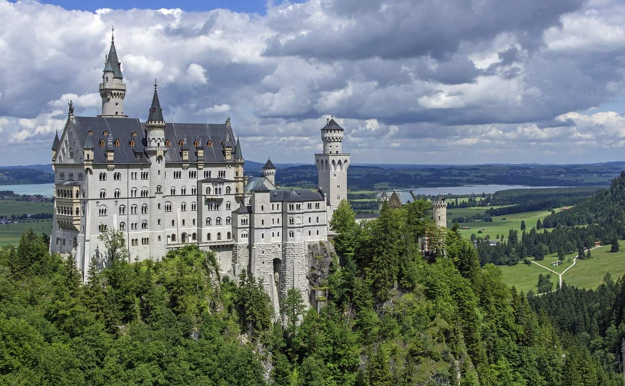 Der kleine König – Buchrezension Schloss Neuschwanstein Schloss Neuschwanstein Allgäu