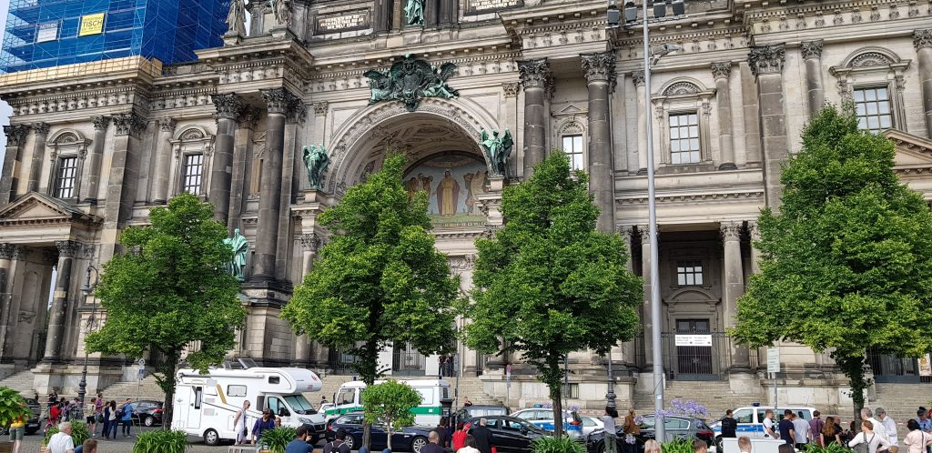 Schüsse am Berliner Dom