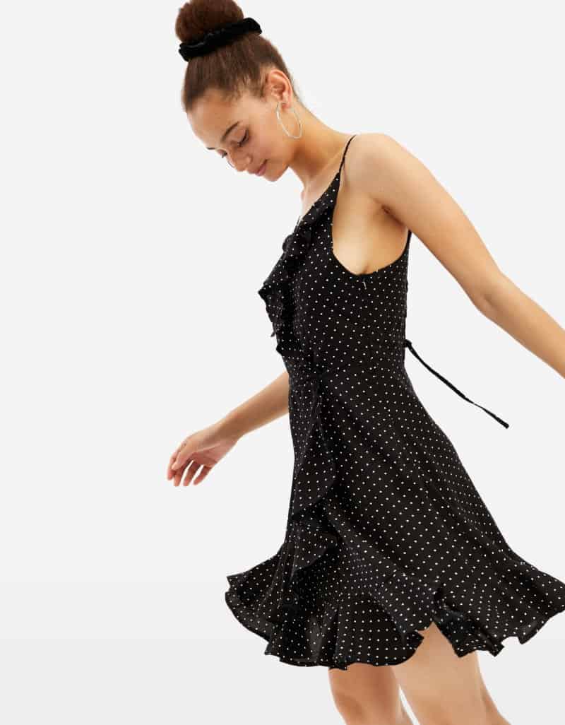 Schwarzes, gepunktetes Kleid