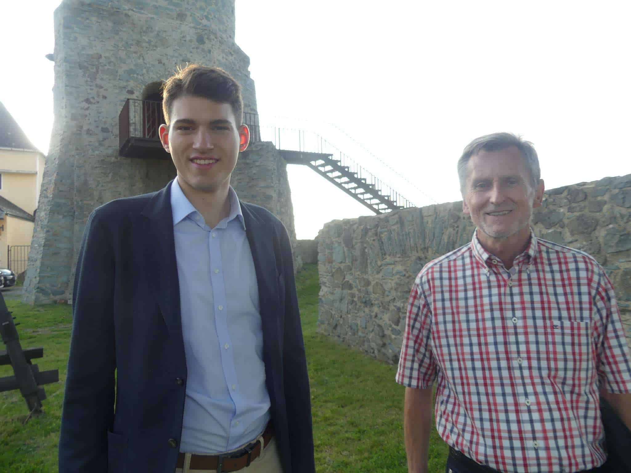 Bürgermeister v. Waldenfels und Stadtführer Marko