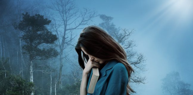 Stimmungstief im Herbst – nur schlechte Laune oder echte „saisonal abhängige Depression“? Herbstdepressionen, Winterdepressionen, mädchen, traurigkeit, einsamkeit