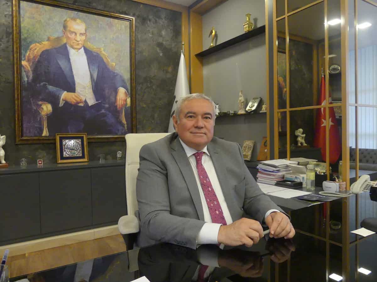 Antalya an der Türkischen Riviera. Präsident Davut Cetin