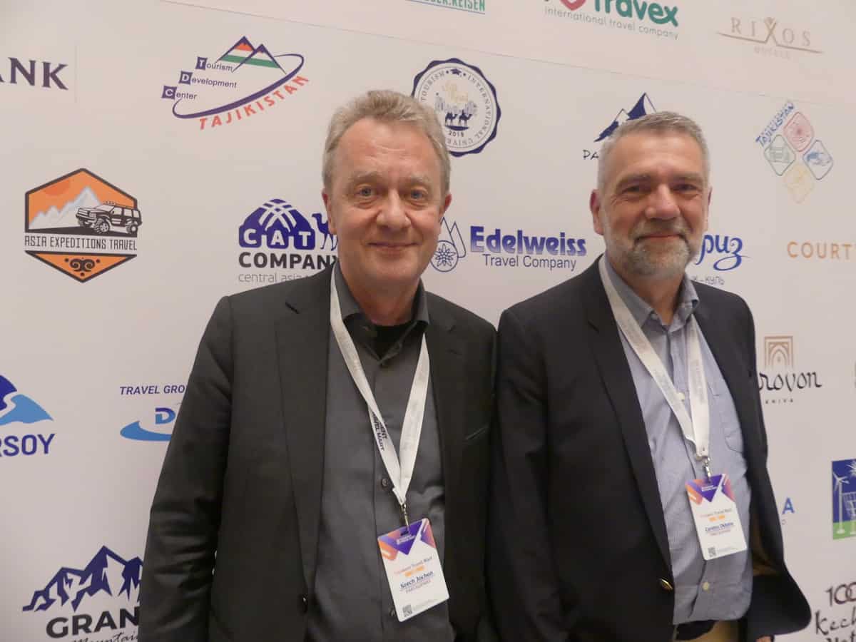 Jochen Szech (l.), Geschäftsführer von Go East Reisen und Karsten Okkens, Geschäftsführer Schnieder Reisen