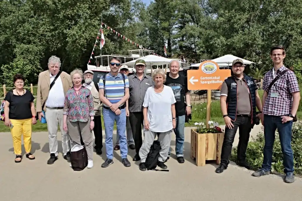 CTOURisten mit LAGA-Pressesprecher Enrico Bellin (r.)