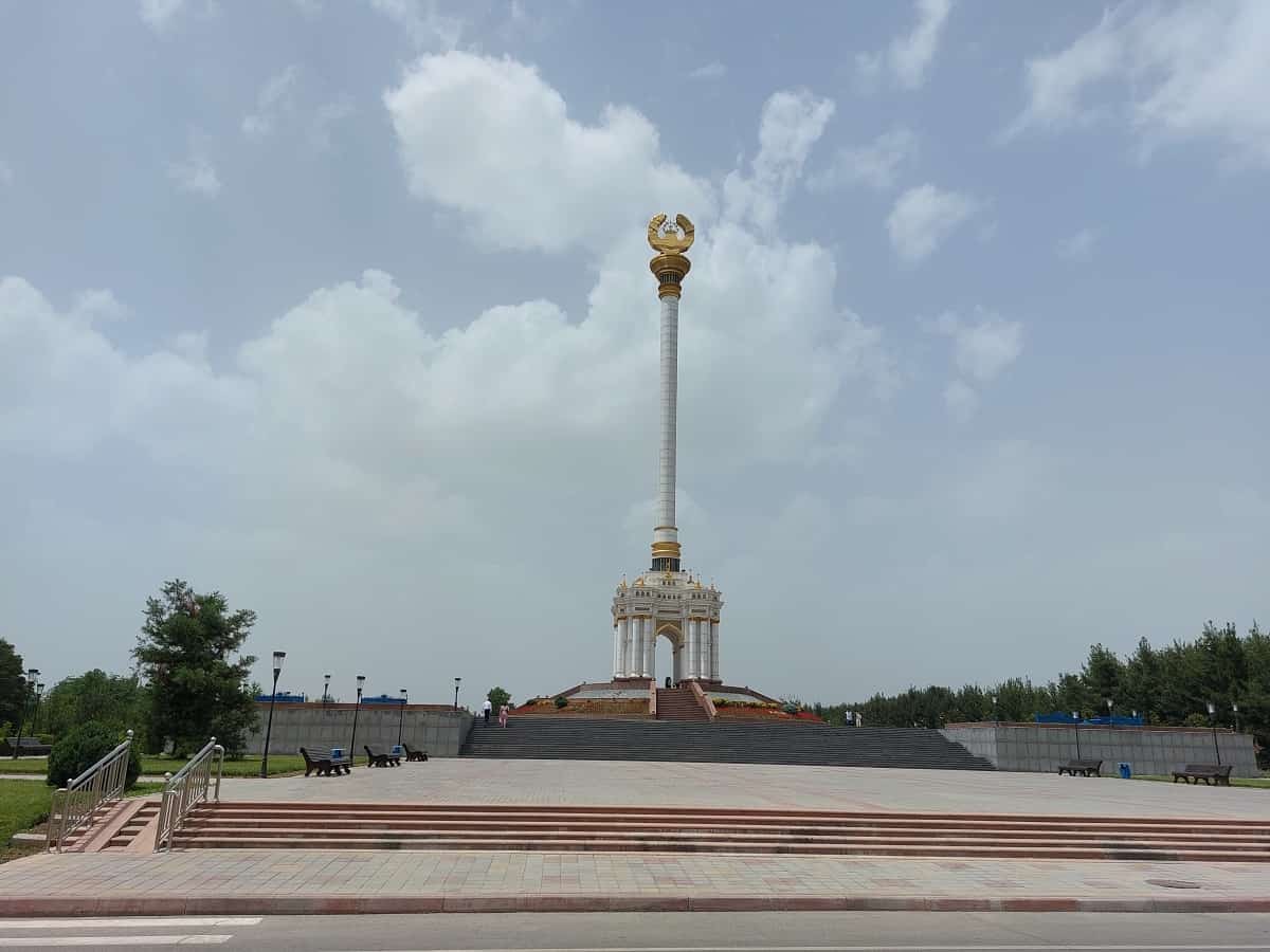 Stele der Unabhängigkeit. Foto: Dr. Ronald Keusch