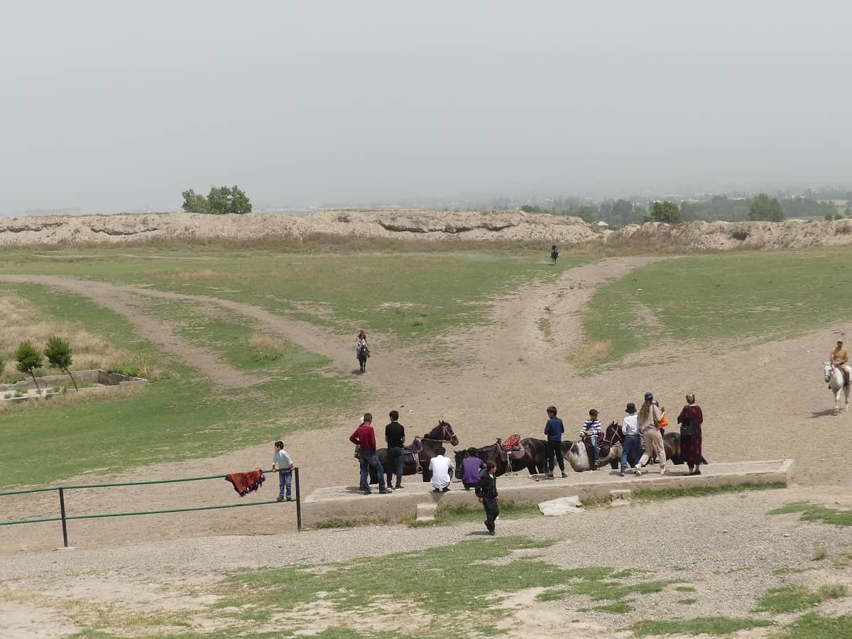 Reitanlage im Festungsgelände. Foto: Dr. Ronald Keusch